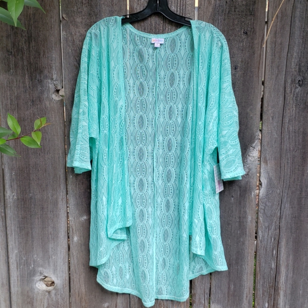 Lularoe Lindsay Kimono Medium